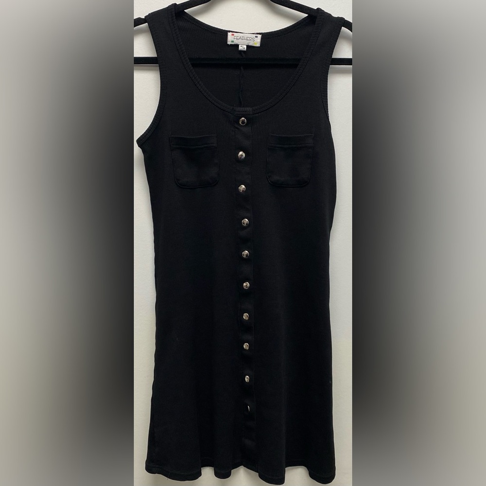 4 for $25 🖤 Feathers Ribbed Button Front Tank Dress 🖤 - Medium
